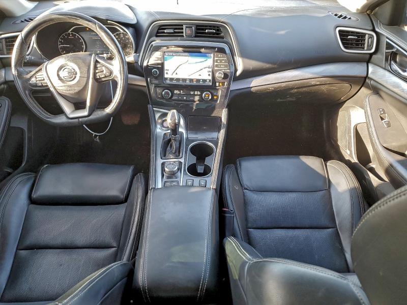 Фото 8 - NISSAN MAXIMA