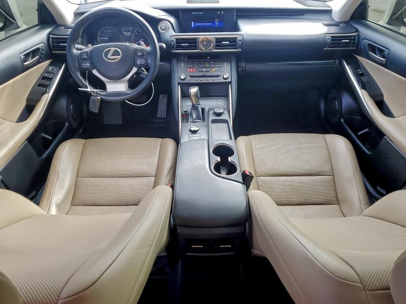 Фото 8 - LEXUS IS