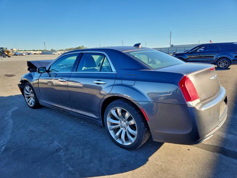 Фото 2 - CHRYSLER 300