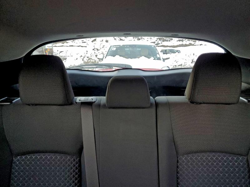 Фото 10 - TOYOTA C-HR