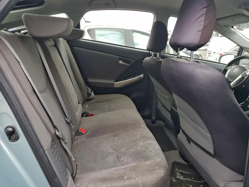 Фото 10 - TOYOTA PRIUS