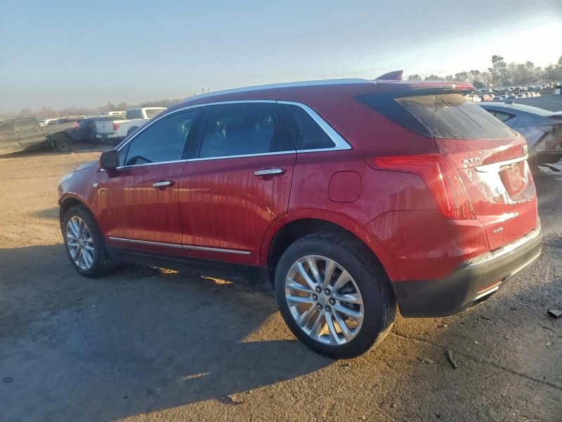 Фото 2 - CADILLAC XT5