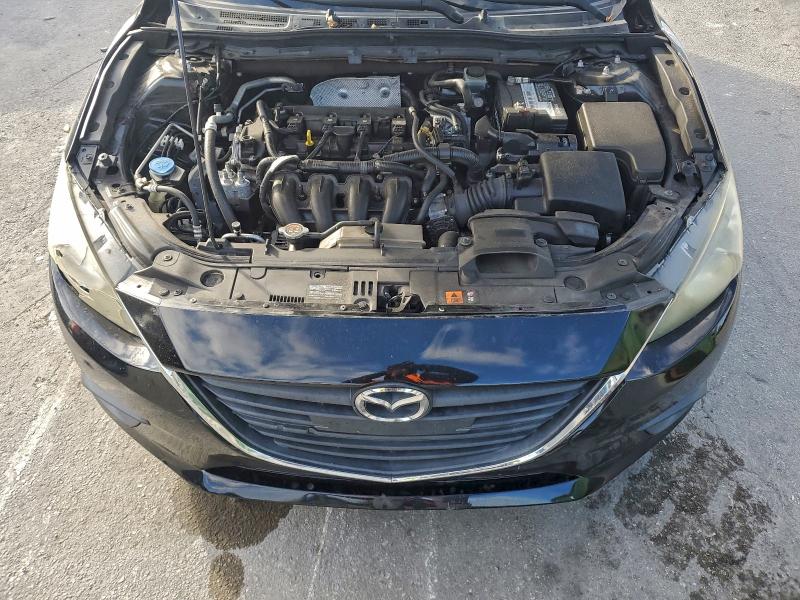 Фото 11 - MAZDA 3