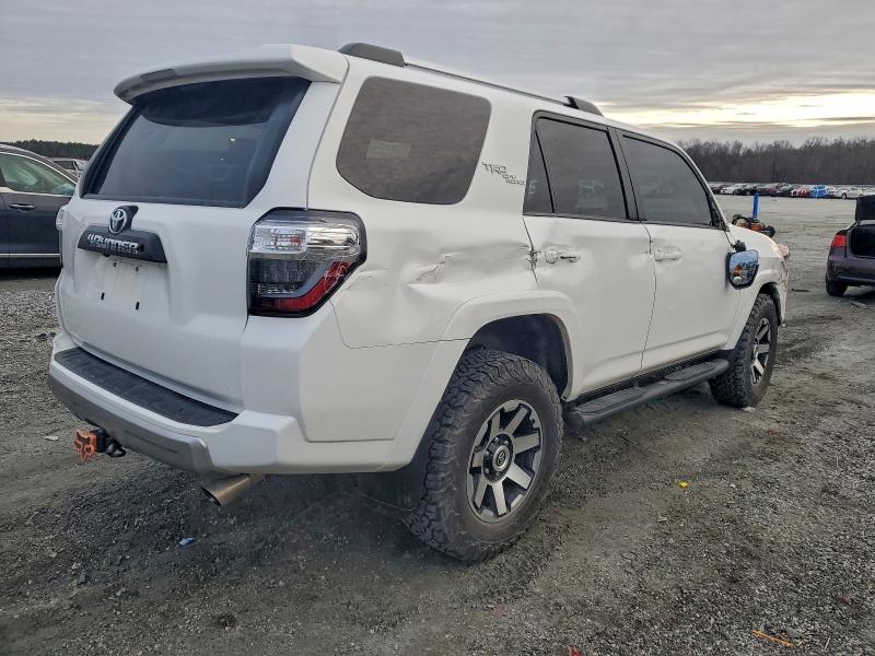 Фото 3 - TOYOTA 4RUNNER