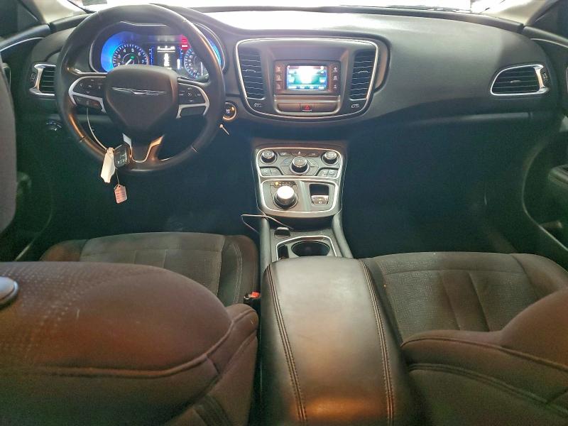 Фото 8 - CHRYSLER 200