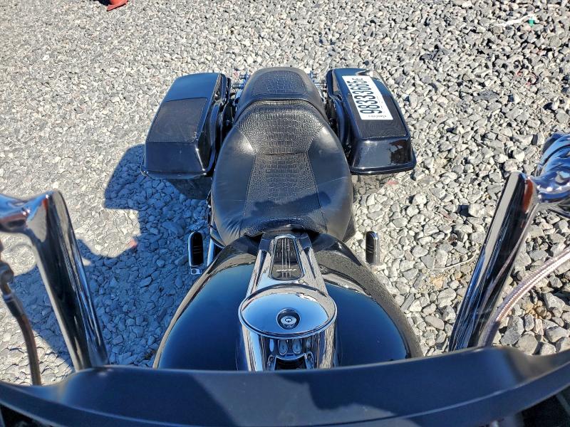 HARLEY-DAVIDSON FL 2013