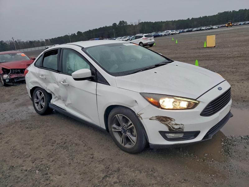 Фото 4 - FORD FOCUS