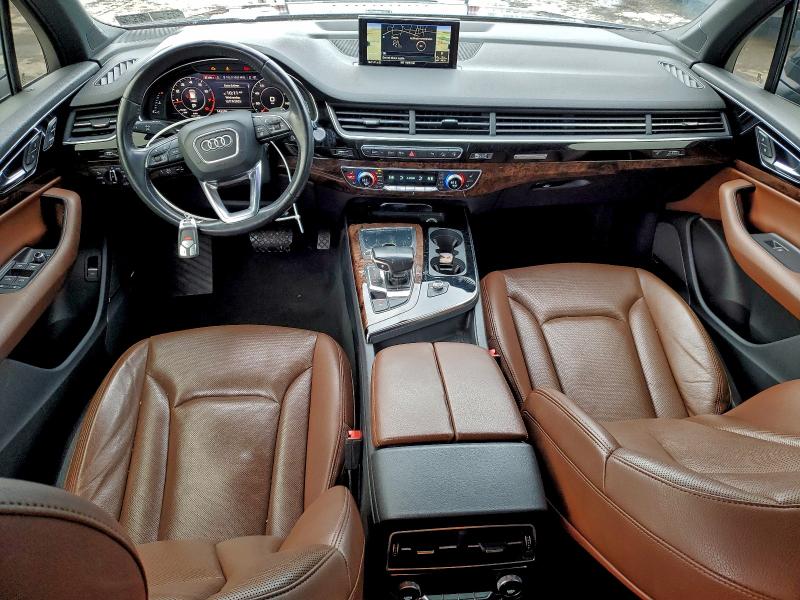 Фото 8 - AUDI Q7