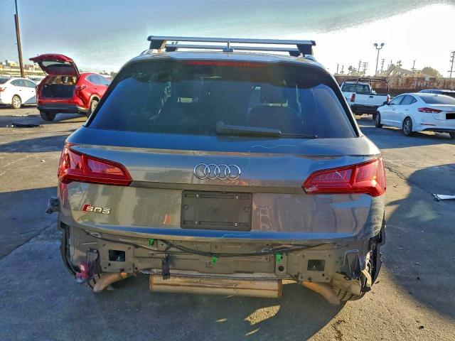 Фото 6 - AUDI SQ5