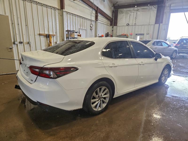 Фото 3 - TOYOTA CAMRY