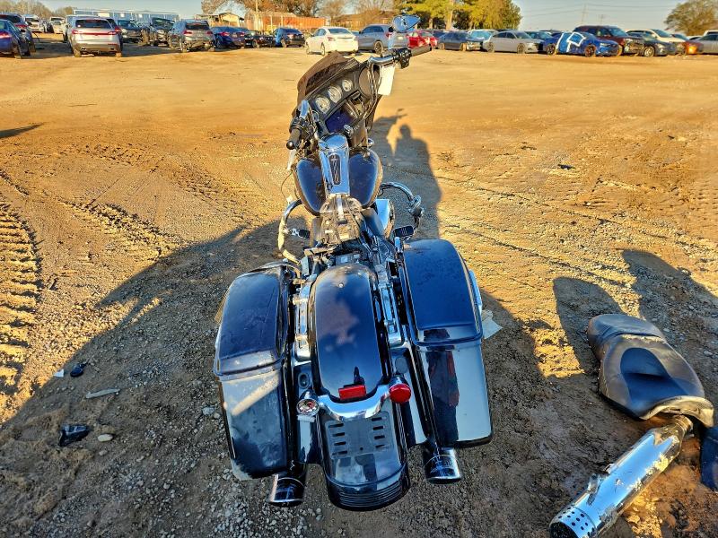 HARLEY-DAVIDSON FL 2020