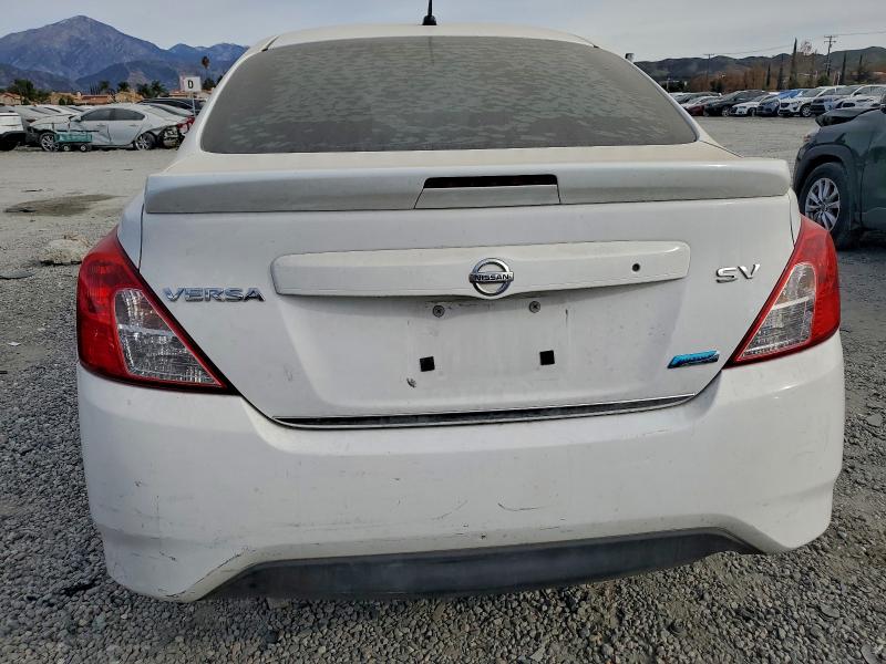 Фото 6 - NISSAN VERSA