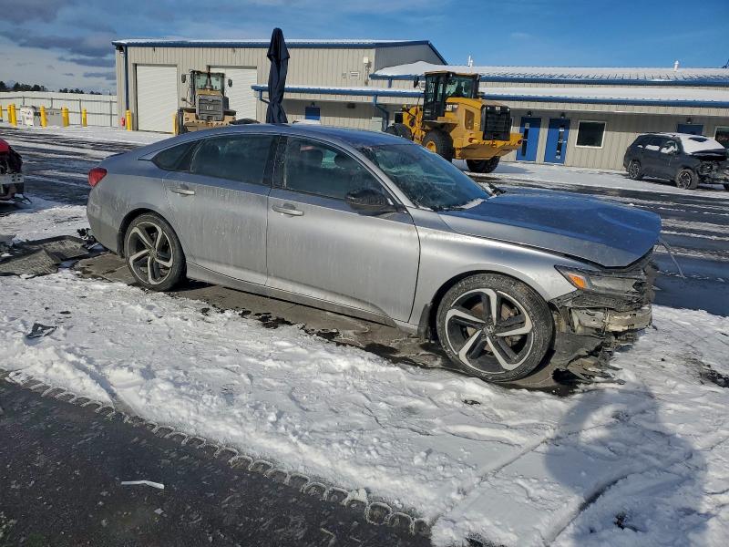 Фото 4 - HONDA ACCORD