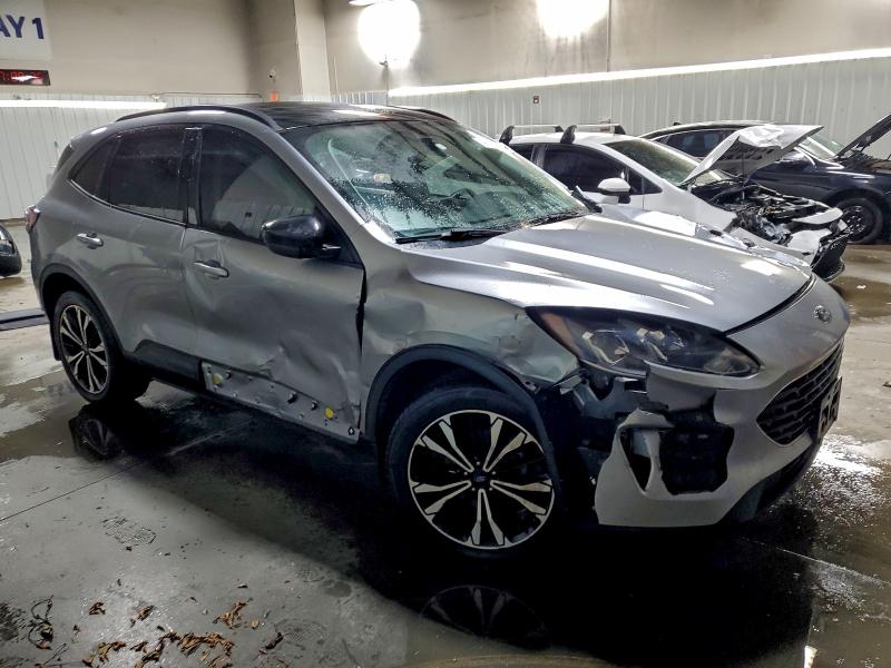 Фото 4 - FORD ESCAPE