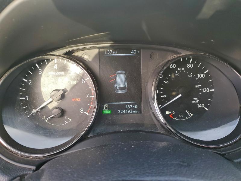 Фото 9 - NISSAN ROGUE