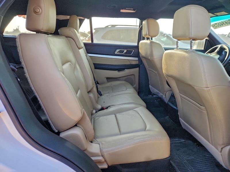 Фото 10 - FORD EXPLORER