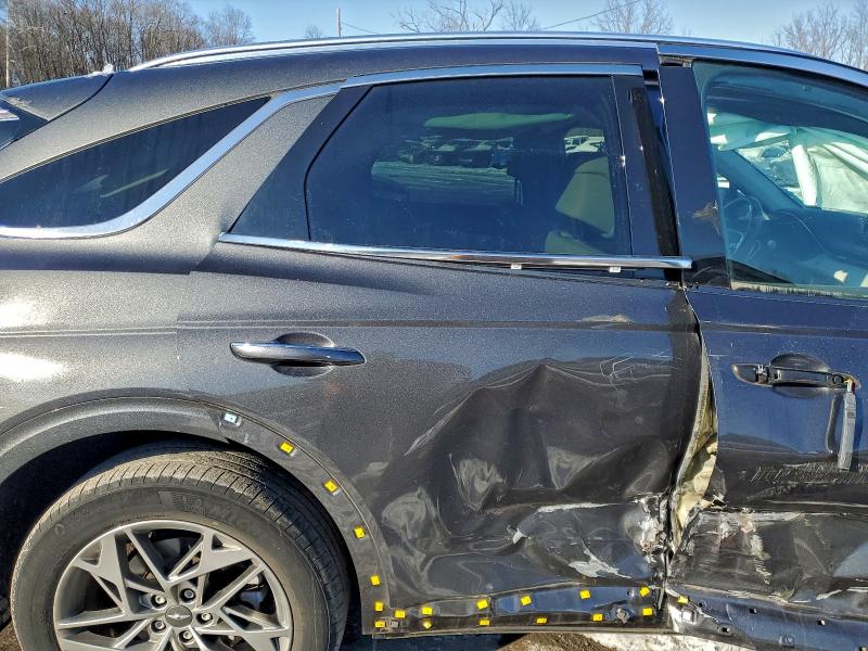 GENESIS GV70 BASE 2022 VIN KMUMADTB7NU063399