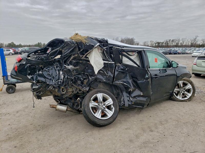 Фото 3 - TOYOTA HIGHLANDER