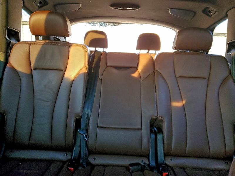 Фото 10 - AUDI Q7