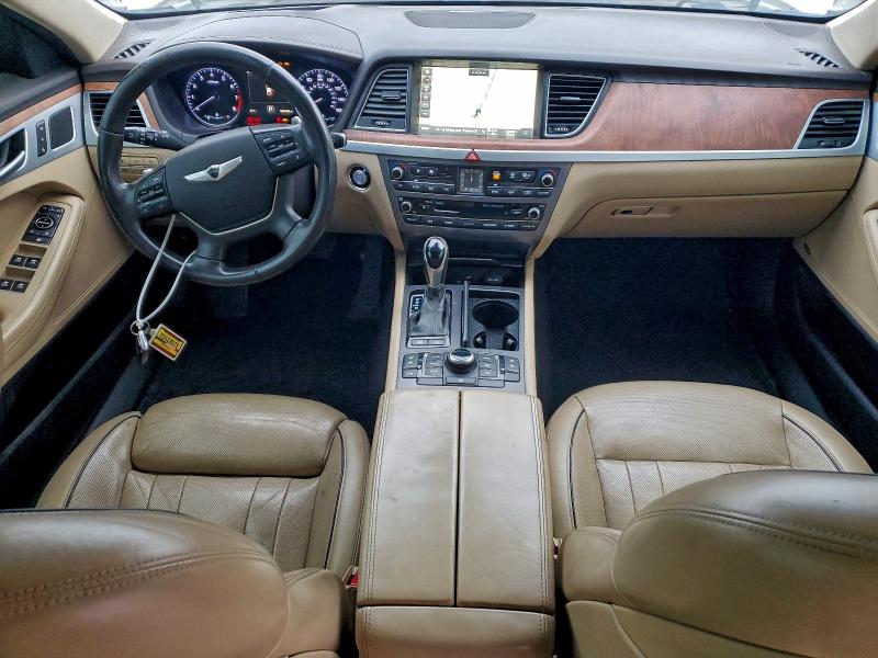 Фото 8 - HYUNDAI GENESIS