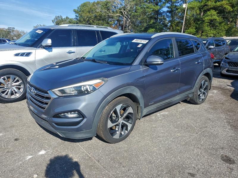 Фото 1 - HYUNDAI TUCSON