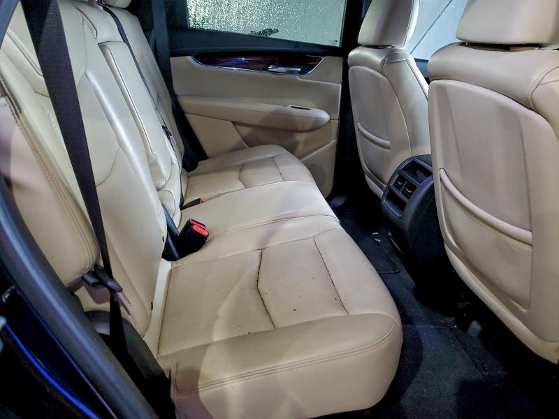 Фото 11 - CADILLAC XT5