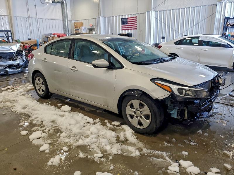 Фото 4 - KIA FORTE