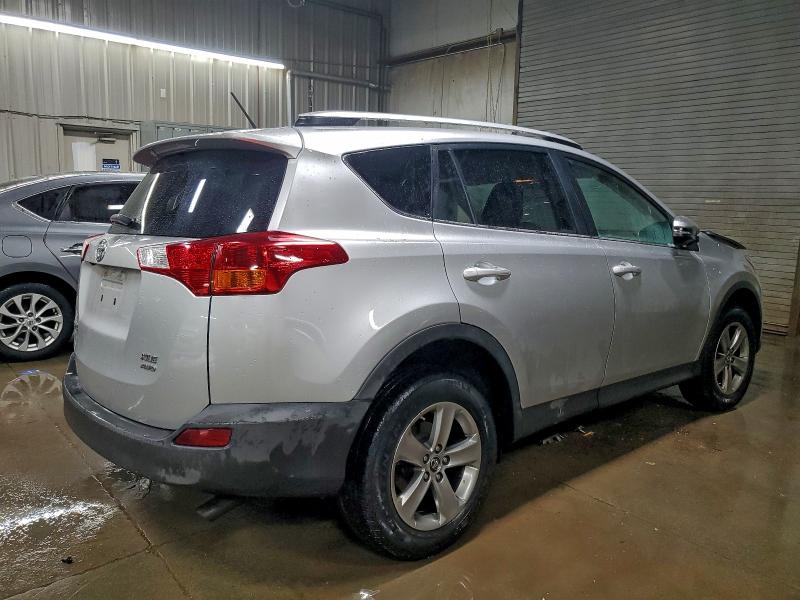 Фото 3 - TOYOTA RAV4