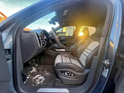 Фото 5 - PORSCHE CAYENNE