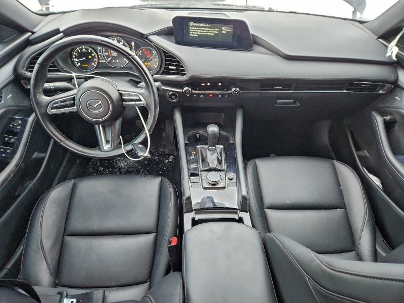 Фото 8 - MAZDA 3