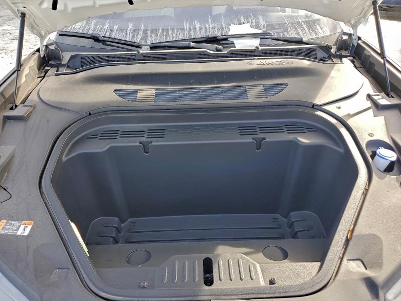 Фото 12 - FORD MUSTANG