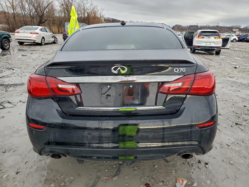 Фото 6 - INFINITI Q70