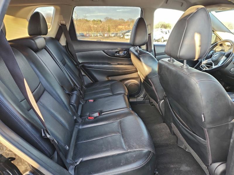 Фото 11 - NISSAN ROGUE