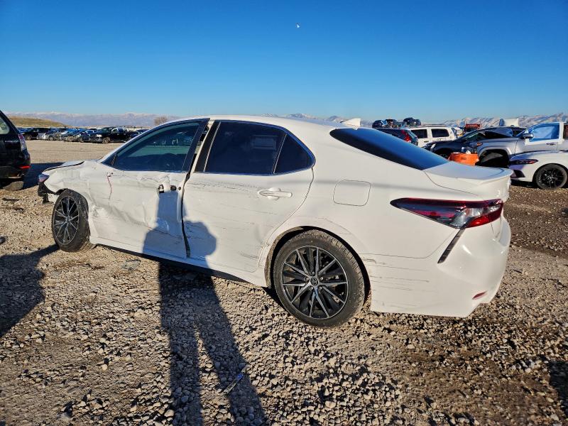 Фото 2 - TOYOTA CAMRY