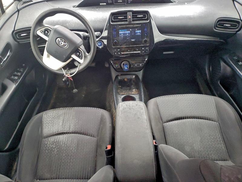 Фото 8 - TOYOTA PRIUS