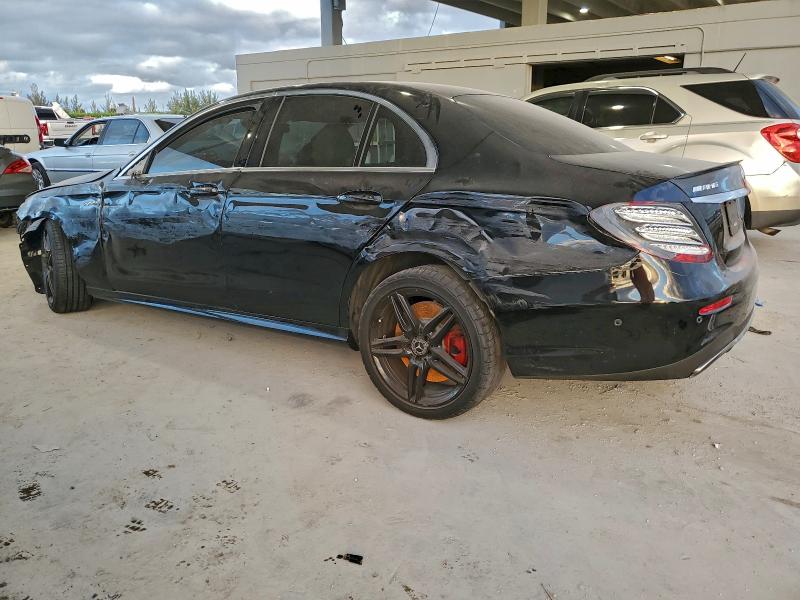 Фото 2 - MERCEDES-BENZ E-CLASS