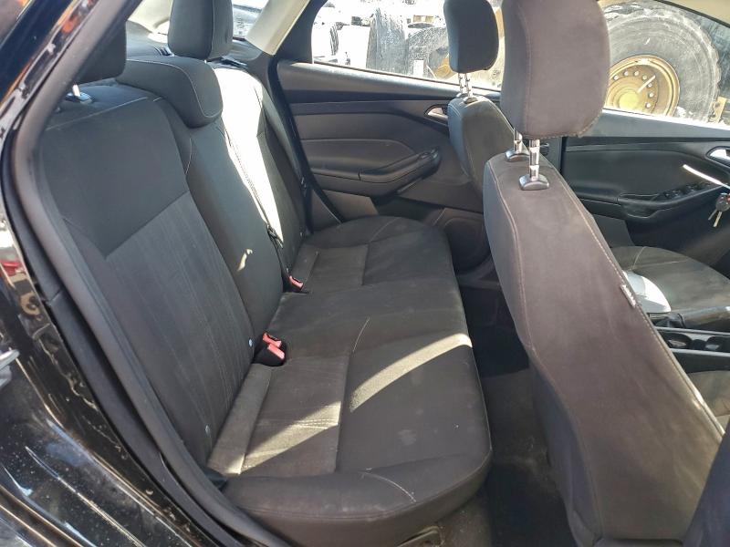 Фото 10 - FORD FOCUS