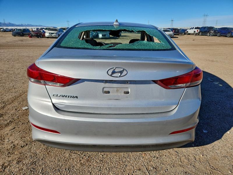 Фото 6 - HYUNDAI ELANTRA