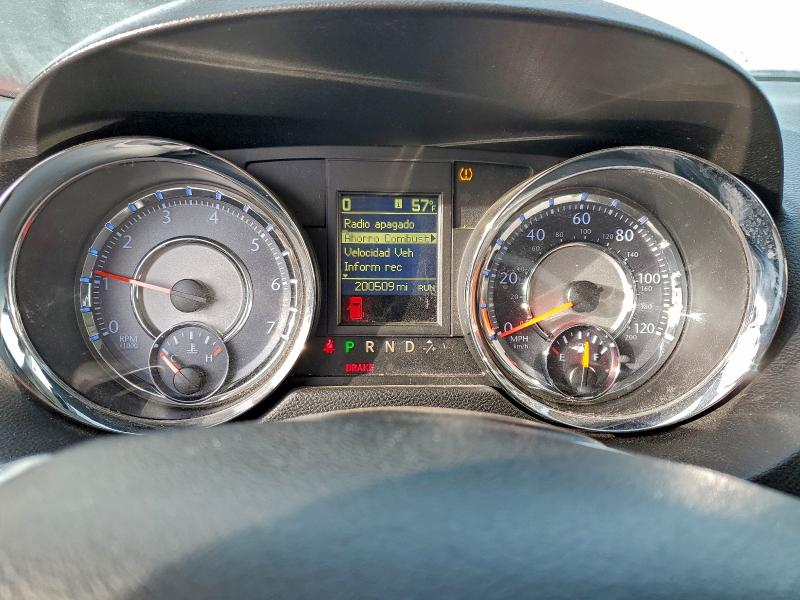 Фото 9 - CHRYSLER MINIVAN