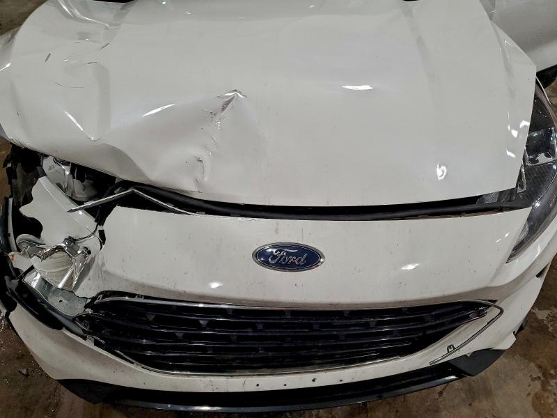 Фото 12 - FORD ESCAPE