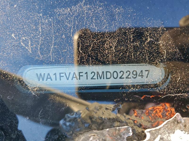 Фото 13 - AUDI Q8