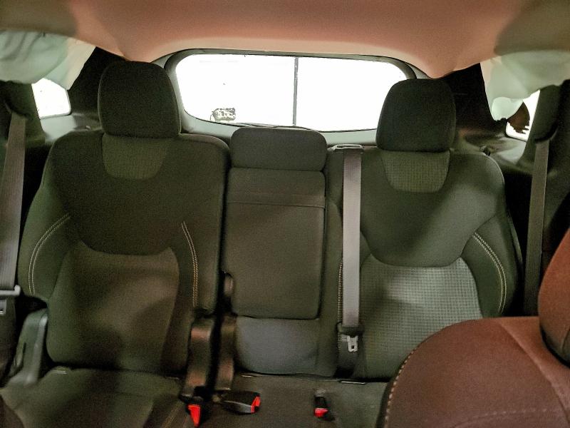 Фото 10 - JEEP GRAND CHER