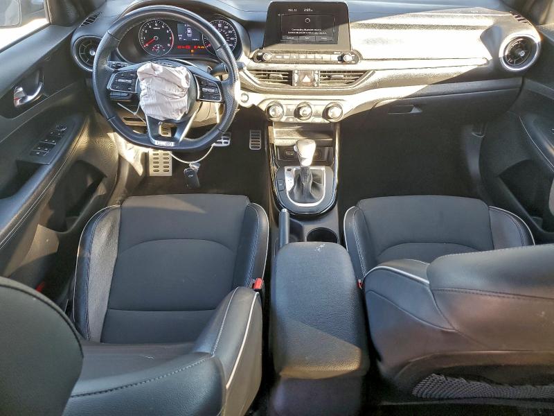 Фото 8 - KIA FORTE