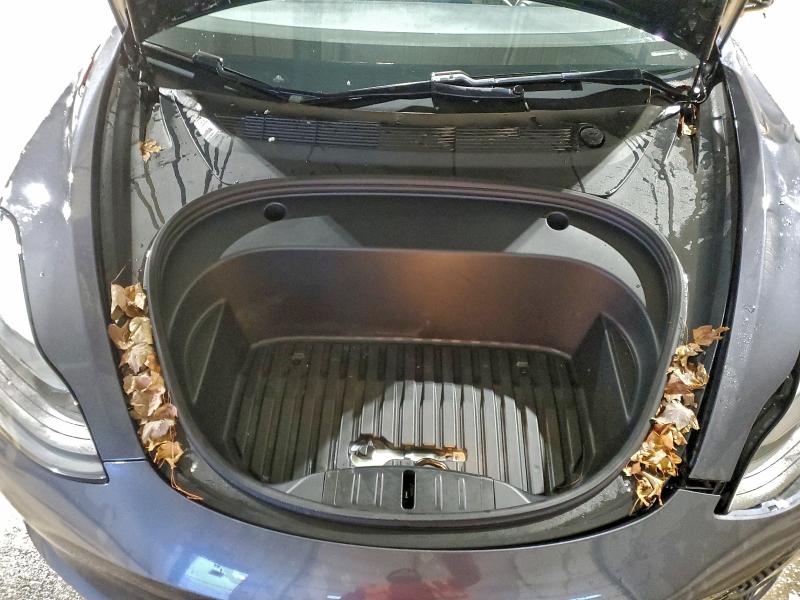 Фото 11 - TESLA MODEL 3