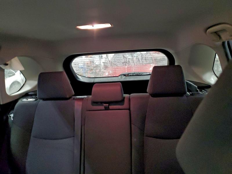 Фото 10 - TOYOTA RAV4