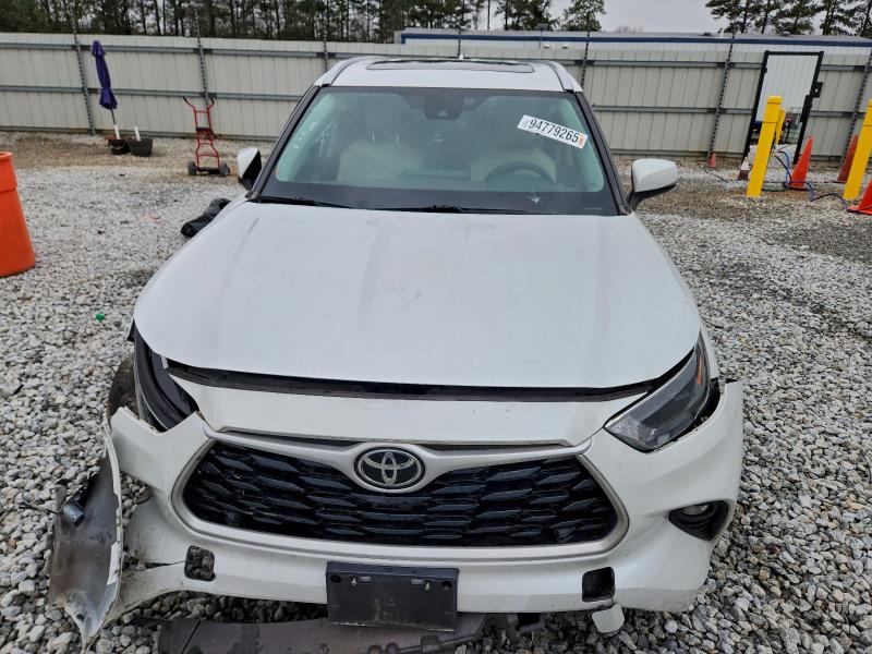 TOYOTA HIGHLANDER 2022 VIN 5TDGZRBH2NS200829