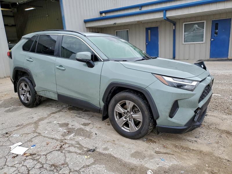 Фото 4 - TOYOTA RAV4