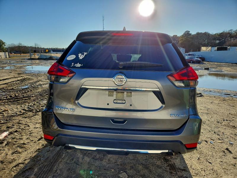 Фото 6 - NISSAN ROGUE