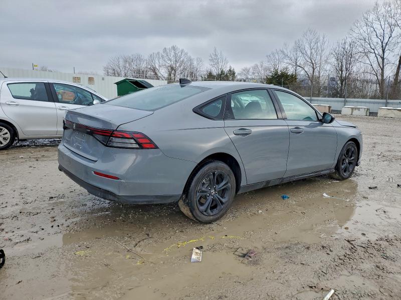 Фото 3 - HONDA ACCORD