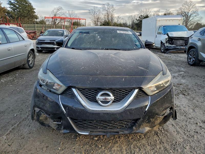 Фото 5 - NISSAN MAXIMA